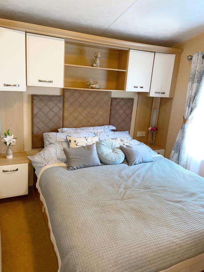 Caravan For Rent At Tattershall Holiday Park Bagian luar foto