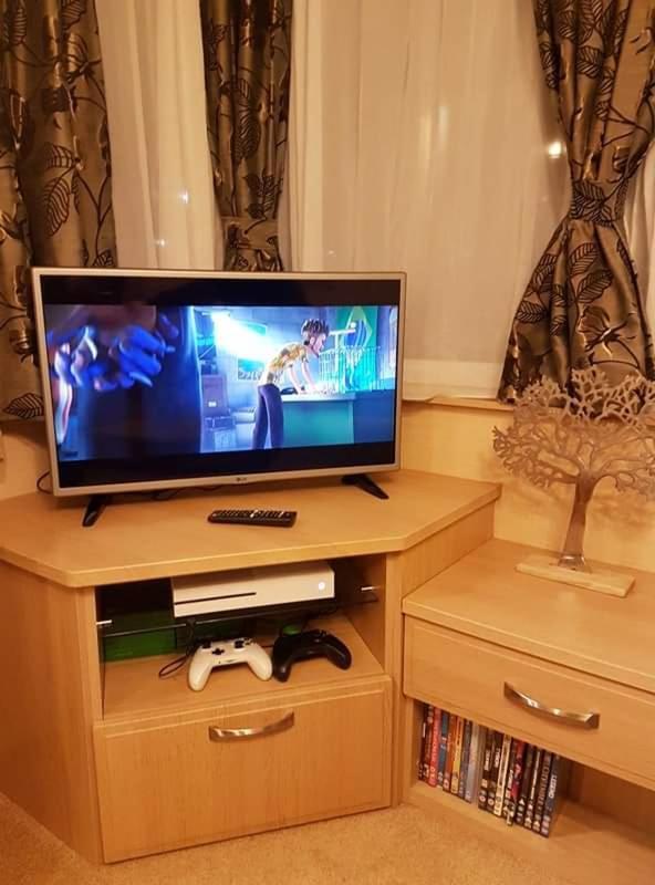 Caravan For Rent At Tattershall Holiday Park Bagian luar foto